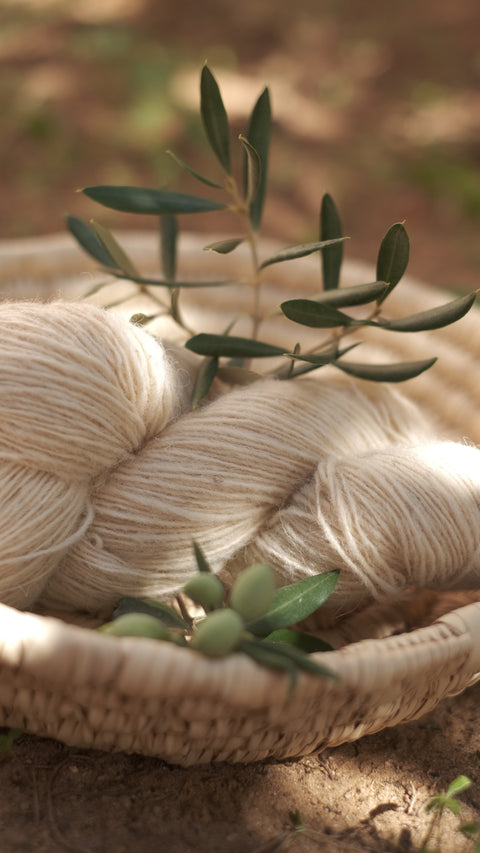 Hand-Spun Wool Threads - Undyed Cream