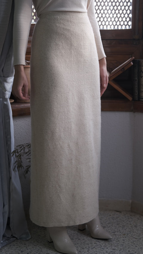 The Pleated Pencil Skirt | T.VII