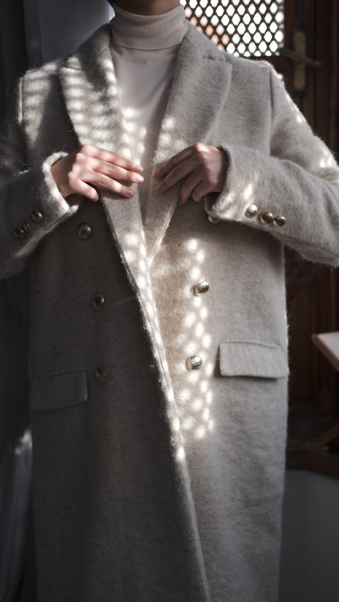 The Double-Breasted Coat | T.III