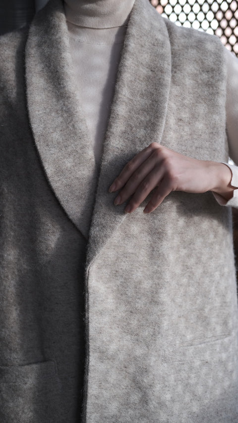 The Airy Vest | T.XIV