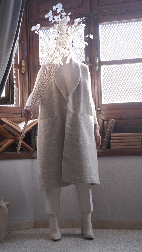 The Airy Vest | T.XIV